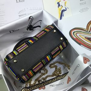 Lady Dior FW18 - Image 8