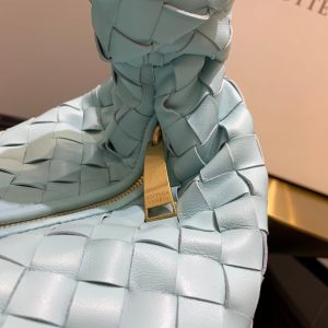 Bottega Vaenta Hobo Bag - Image 4