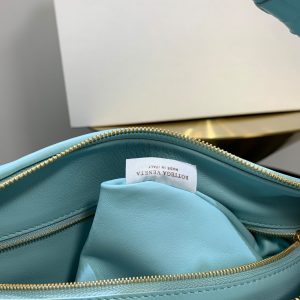 Bottega Vaenta Hobo Bag - Image 3