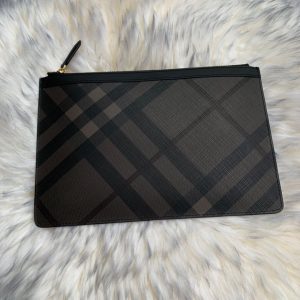 Burberry Clutch - Image 9
