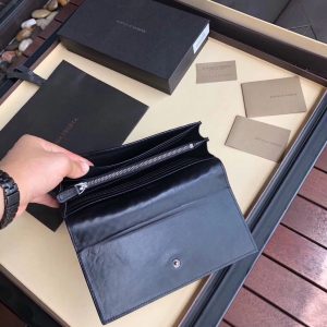 Bottega Veneta Clutch Bag - Image 5