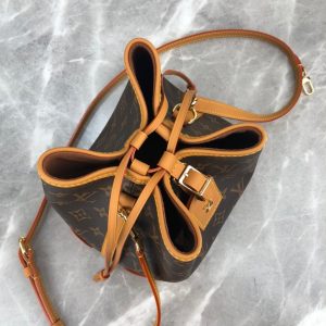 Louis Vuitton NEONOE - Image 5