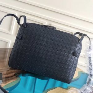 Bottega Veneta shoulder bag - Image 9