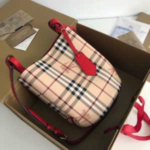 Burberry Bucket bag - Image 8