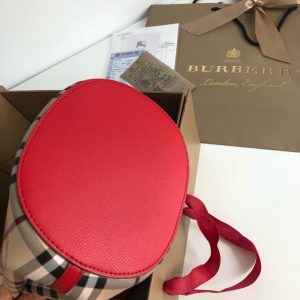 Burberry Bucket bag - Image 3