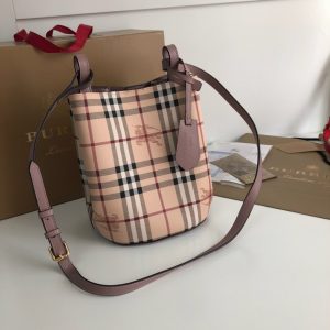 Burberry Bucket bag - Image 8