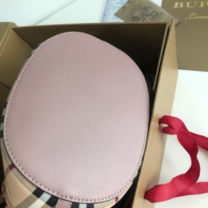 Burberry Bucket bag - Image 4