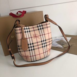 Burberry Bucket bag - Image 8