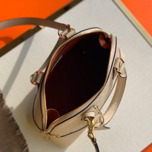 LOUIS VUITTON Alma - Image 4