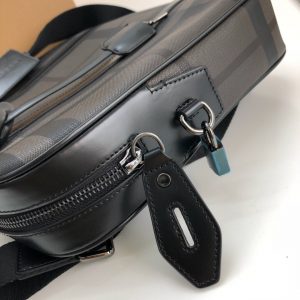 Burberry Briefcase - Image 7