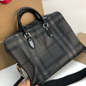 Burberry Briefcase - Image 9