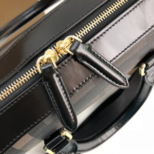 Burberry Briefcase - Image 6
