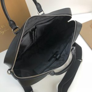 Burberry Briefcase - Image 5