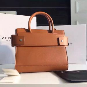 Givenchy Horizon bag - Image 4