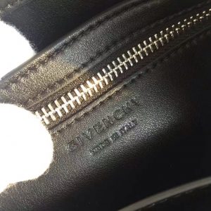 Givenchy Horizon bag - Image 9