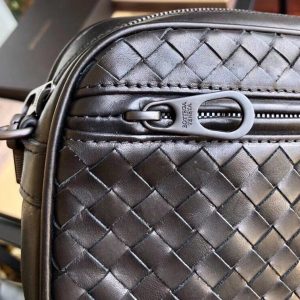 Bottega Veneta Clutch Bag - Image 5