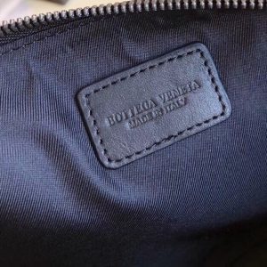 Bottega Veneta Clutch Bag - Image 4