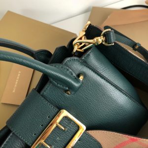 Burberry shoulder bag - Image 8