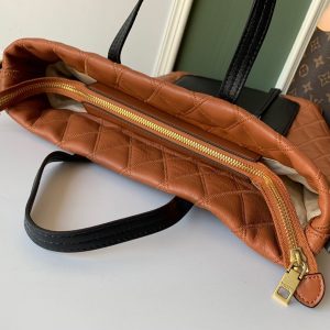 Givenchy TOTE - Image 4