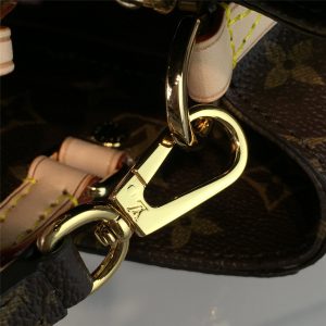 LOUIS VUITTON MONTAIGNE - Image 7