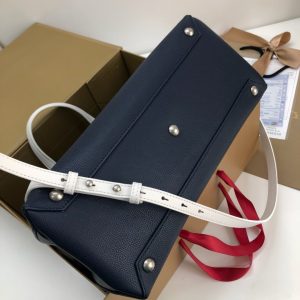 Burberry Banner - Image 5