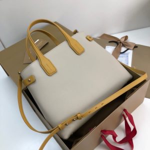 Burberry Banner - Image 9