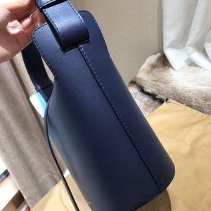 Burberry Bucket bag - Image 7