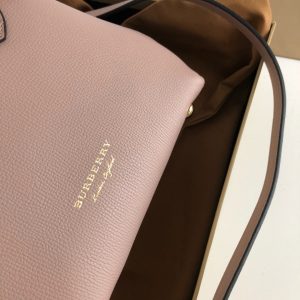 Burberry Banner - Image 7