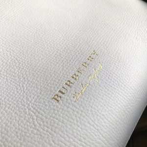 Burberry Banner - Image 7