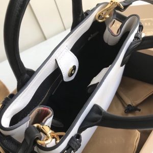 Burberry Banner - Image 5