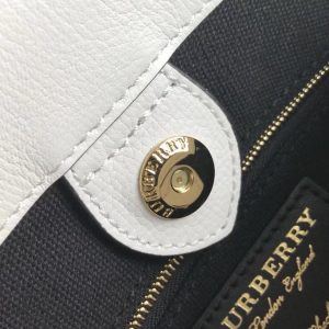 Burberry Banner - Image 4