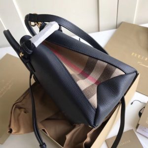 Burberry Banner - Image 7