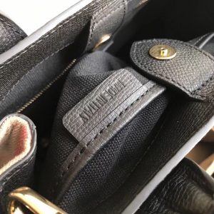 Burberry Banner - Image 4