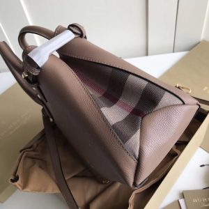 Burberry Banner - Image 7