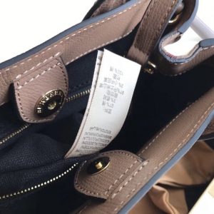 Burberry Banner - Image 3