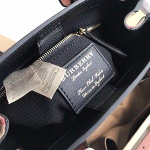 Burberry Banner - Image 4