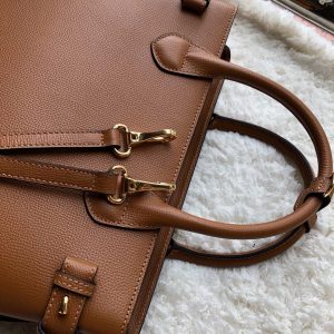 Burberry Banner - Image 6