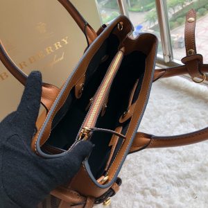 Burberry Banner - Image 5