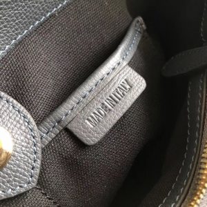 Burberry Banner - Image 4