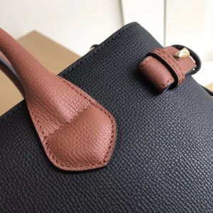 Burberry Banner - Image 5