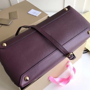 Burberry Banner - Image 3