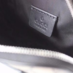 GUCCI GG Supreme BAG - Image 3