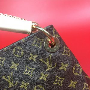 LOUIS VUITTON ARTSY BAG - Image 9