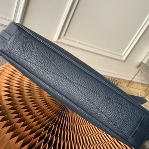 LOUIS VUITTON ARMAND Briefcase - Image 7