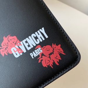 Givenchy clutch - Image 8