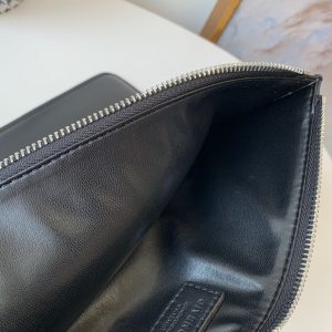 Givenchy clutch - Image 3