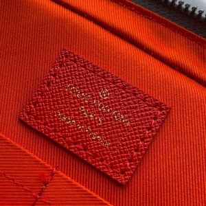 LOUIS VUITTON MESSENGER - Image 3