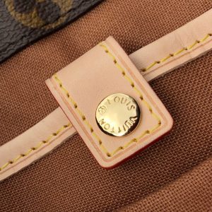 LOUIS VUITTON Handbag - Image 4