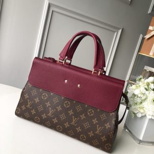 LOUIS VUITTON Handbag - Image 9