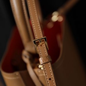 PRADA PANIER - Image 3